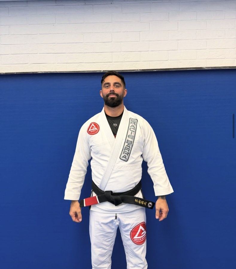 Professor Chris, a Brazilian Jiu-Jitsu black belt, at Gracie Barra Manotick